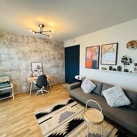 Brand New Modern Condo Built-In Mall Of Tripla Helsinki Luaran gambar