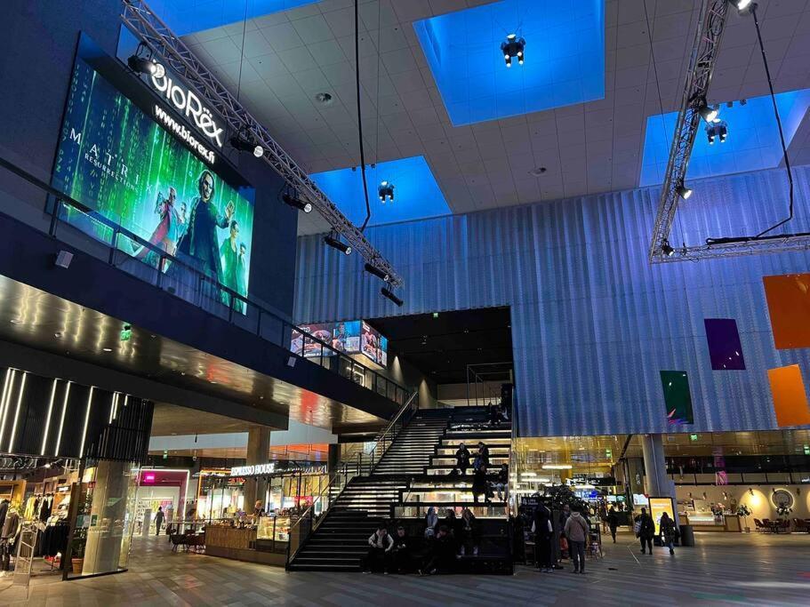 Brand New Modern Condo Built-In Mall Of Tripla Helsinki Luaran gambar